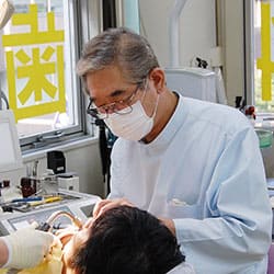 新橋の経験豊富な歯科医院